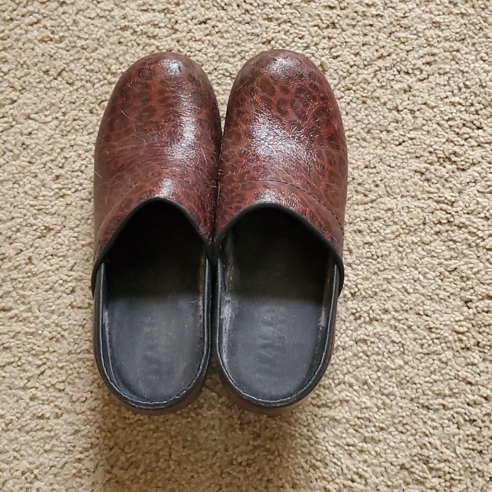 Clogs - Picture 5 of 5